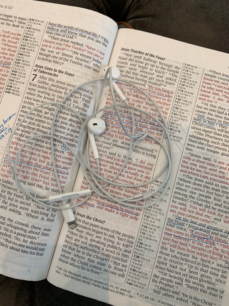 6FCA1EB0-FDA1-41EA-B857-2437CCAEB80B